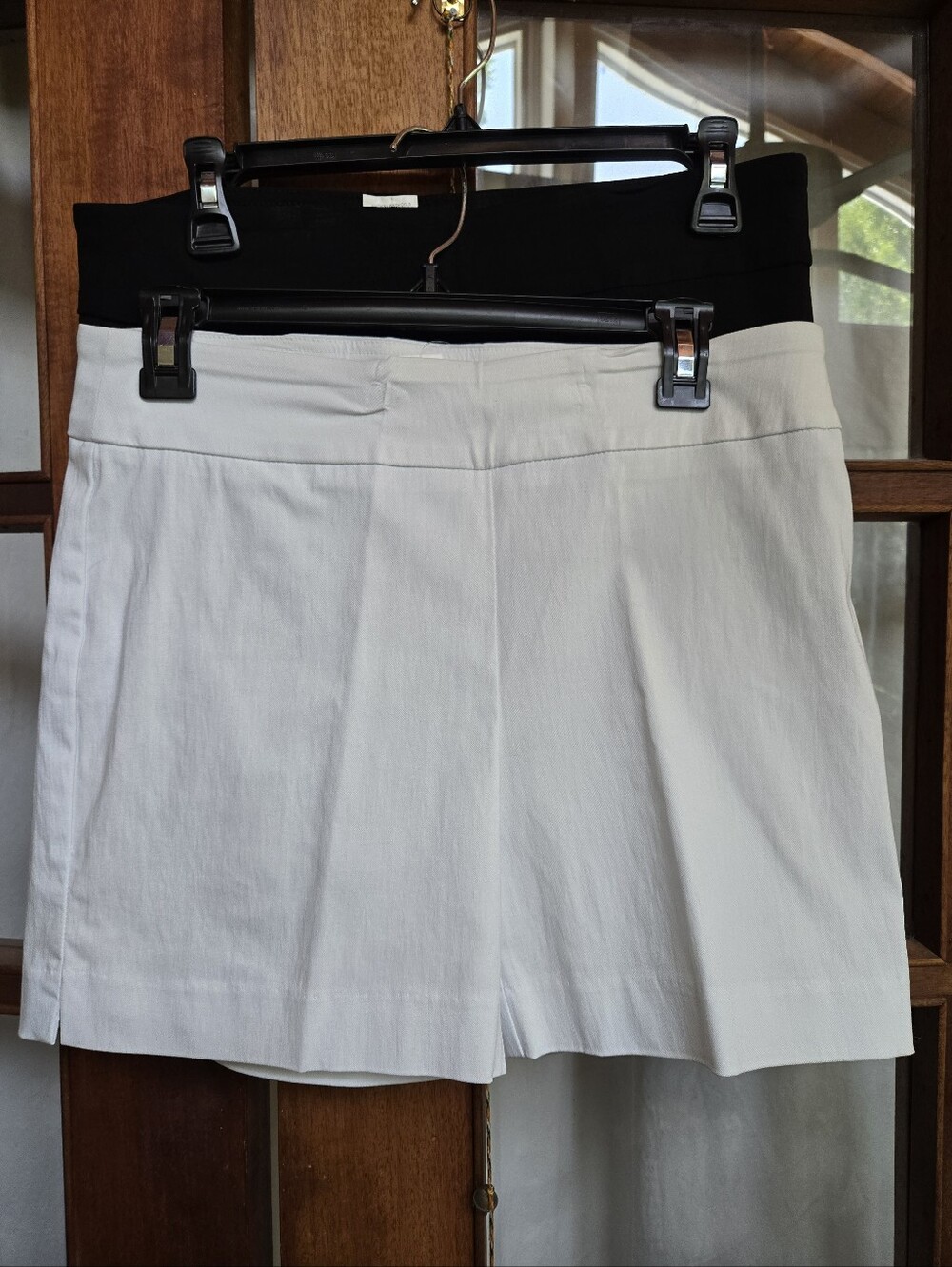 Bundle 2 Pairs Eric Casual Classic Women's Pull-On Shorts — White and Black - Picture 14 of 15